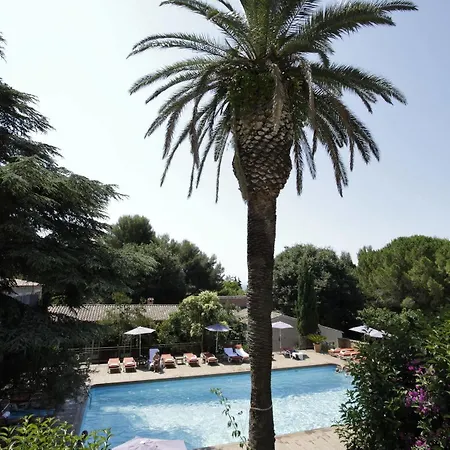 Hotel Les Jardins De