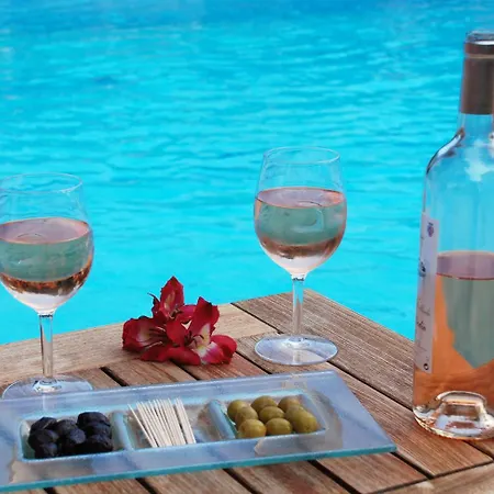 Les Jardins De - Parking Gratuit & Piscine Chauffee Hotel 3*